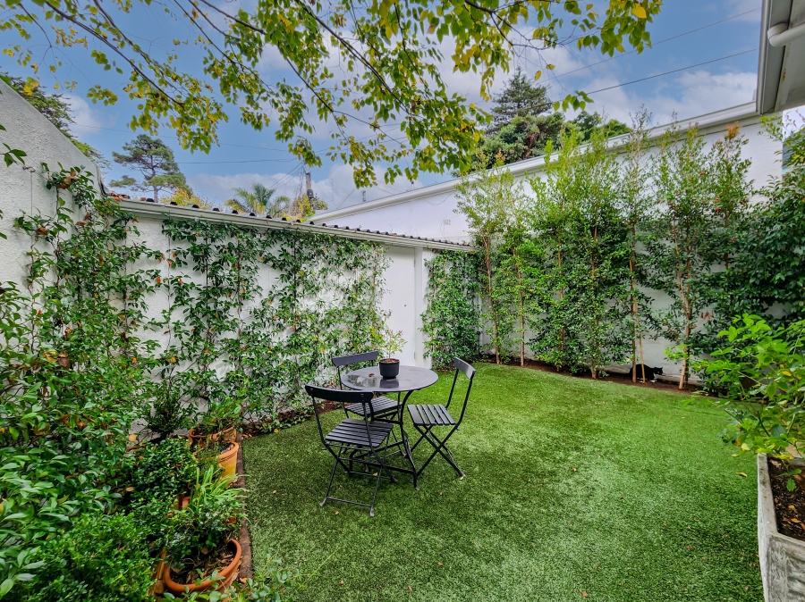 2 Bedroom Property for Sale in Newlands Western Cape
